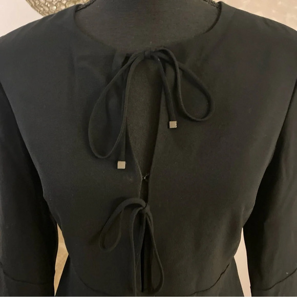 Intermix blouse size 0 - Picture 2 of 5